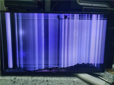 Màn Hình Tivi Samsung Giá Bao Nhiêu?